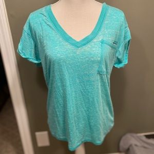 Fox 🦊 green v-neck tee. Size Medium